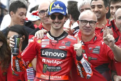 2023 MotoGP Portekiz: Bagnaia ana yarışı da kazandı, Marquez kaza yaptı! 