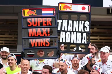 Honda: "Verstappen ile gelecekte yeniden çalışmak istiyoruz" 